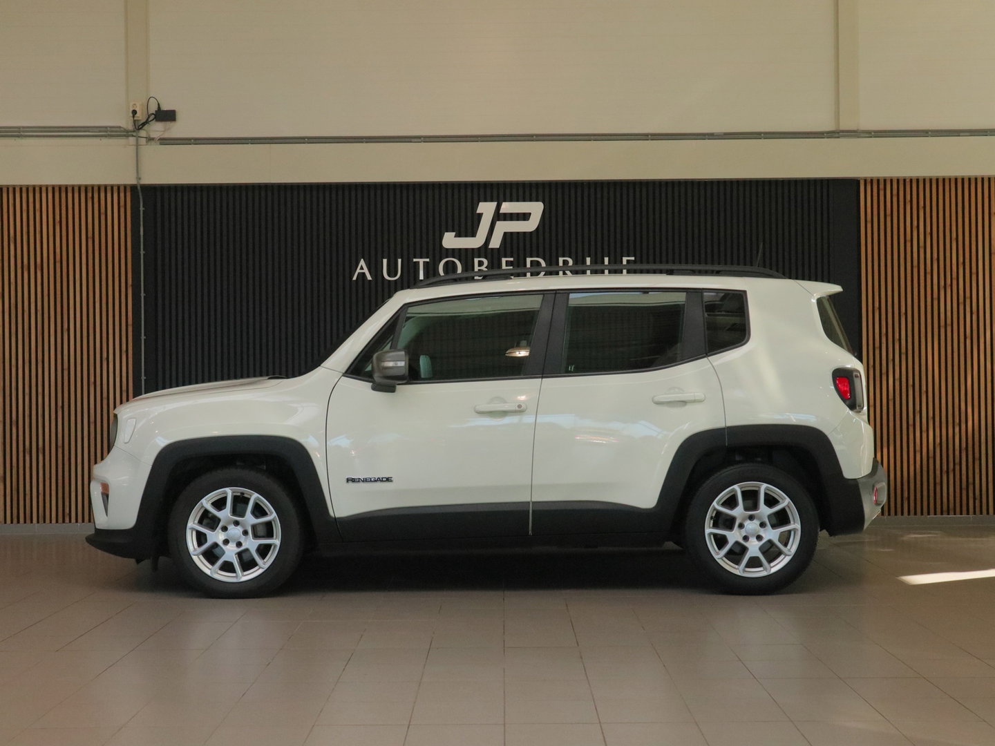 Jeep Renegade 1.3T DDCT Limited | AUTOMAAT | CARPLAY | STOELVERWARMING | ADAPTIVE CRUISE | CLIMATE CONTROL | PARK ASSIST