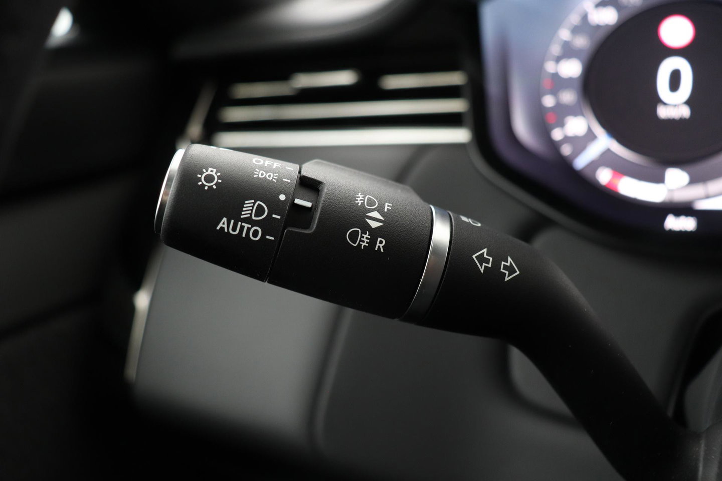 Land Rover Range Rover Sport 3.0 P510e First Edition | 23 Inch | Rear Seat Entertainment | Trekhaak | Panoramadak | 360° Camera | Meridian 3D | Massage