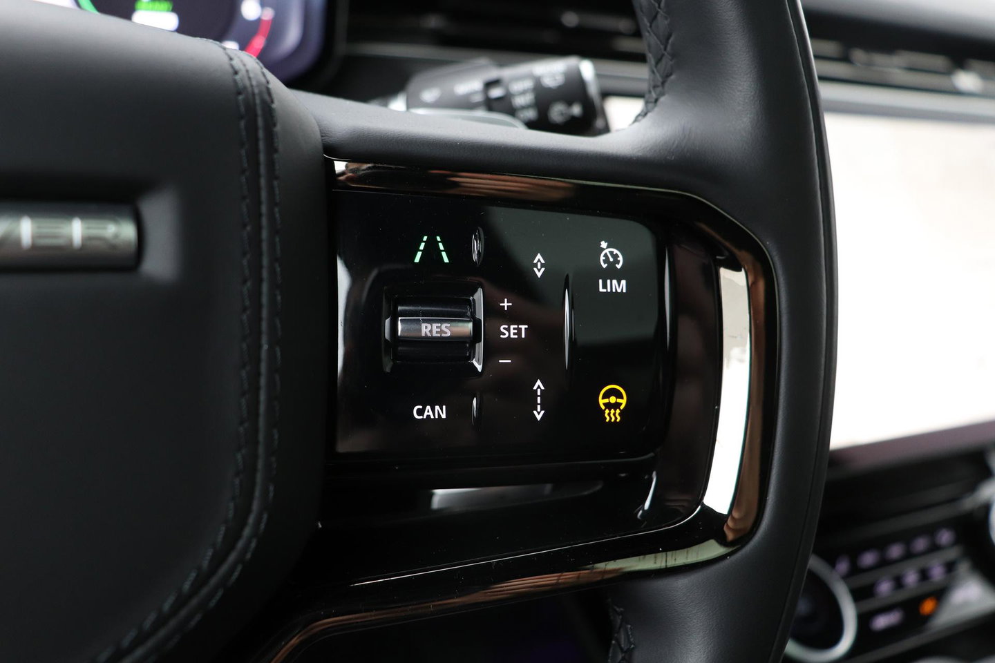 Land Rover Range Rover Sport 3.0 P510e First Edition | 23 Inch | Rear Seat Entertainment | Trekhaak | Panoramadak | 360° Camera | Meridian 3D | Massage