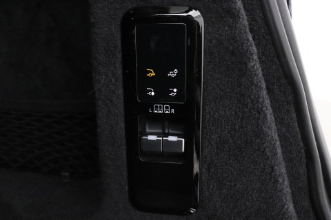 Land Rover Range Rover Sport 3.0 P510e First Edition | 23 Inch | Rear Seat Entertainment | Trekhaak | Panoramadak | 360° Camera | Meridian 3D | Massage
