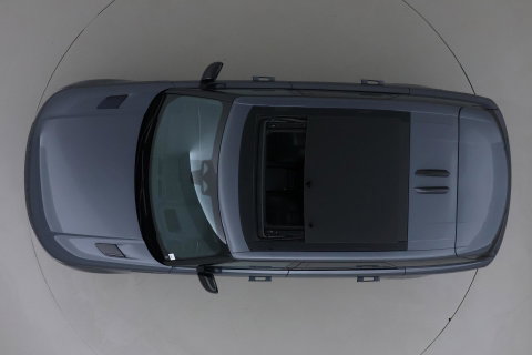Land Rover Range Rover Sport 3.0 P510e First Edition | 23 Inch | Rear Seat Entertainment | Trekhaak | Panoramadak | 360° Camera | Meridian 3D | Massage