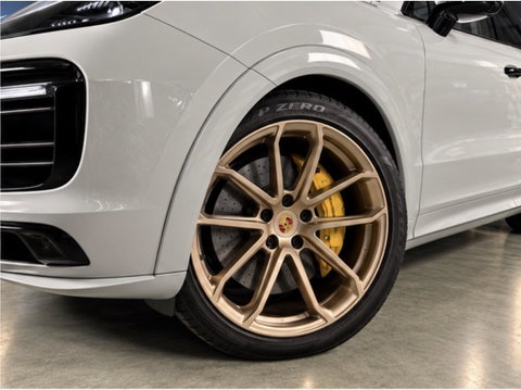 Porsche Cayenne Coupé 3.0 E-Hybrid Keramisch l bose l sport Design | sport Chrome l pano