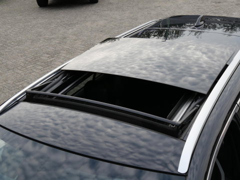 Toyota Corolla TS 2.0 HYBRID GR-SPORT PLUS/ PANORAMADAK/ JBL/ HEAD-UP/ BLINDSPOT/ TREKHAAK