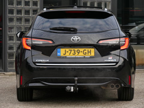 Toyota Corolla TS 2.0 HYBRID GR-SPORT PLUS/ PANORAMADAK/ JBL/ HEAD-UP/ BLINDSPOT/ TREKHAAK