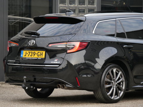 Toyota Corolla TS 2.0 HYBRID GR-SPORT PLUS/ PANORAMADAK/ JBL/ HEAD-UP/ BLINDSPOT/ TREKHAAK
