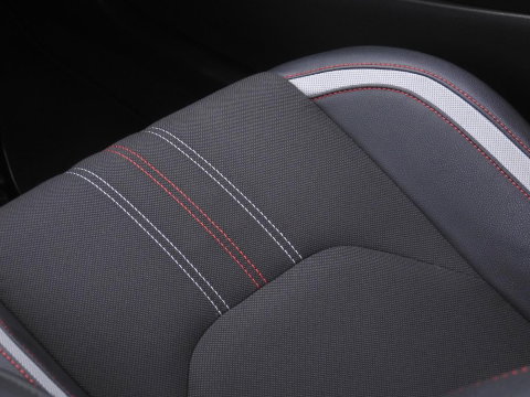 Toyota Corolla TS 2.0 HYBRID GR-SPORT PLUS/ PANORAMADAK/ JBL/ HEAD-UP/ BLINDSPOT/ TREKHAAK