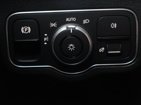 Mercedes-Benz EQA 250 Business Solution Luxury 67 kWh