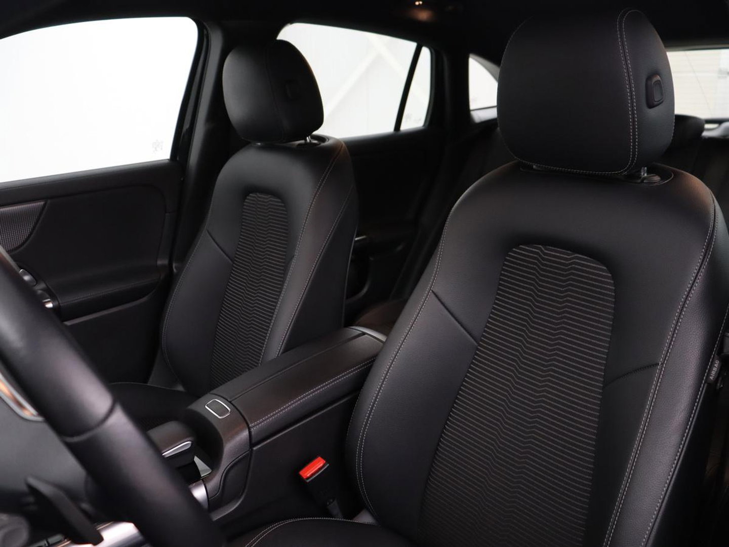 Mercedes-Benz EQA 250 Business Solution Luxury 67 kWh