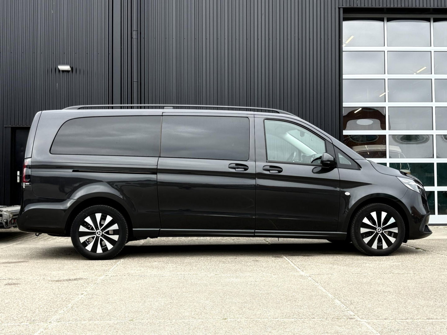 Mercedes-Benz Vito 119 CDI L3 DC XXL | LEDER | EXTRA LANG | LED | AUT | 190PK | 2x SCHUIFD