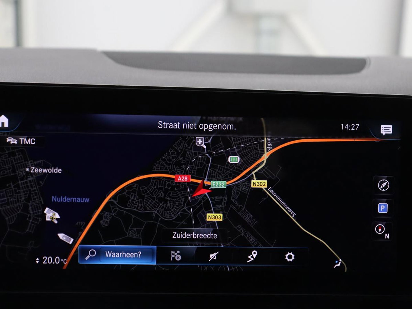 Mercedes-Benz GLA 200 Style | Half leder | Stoelverwarming | Trekhaak | Cruise control | Camera | Park assist | Carplay | Sfeerverlichting