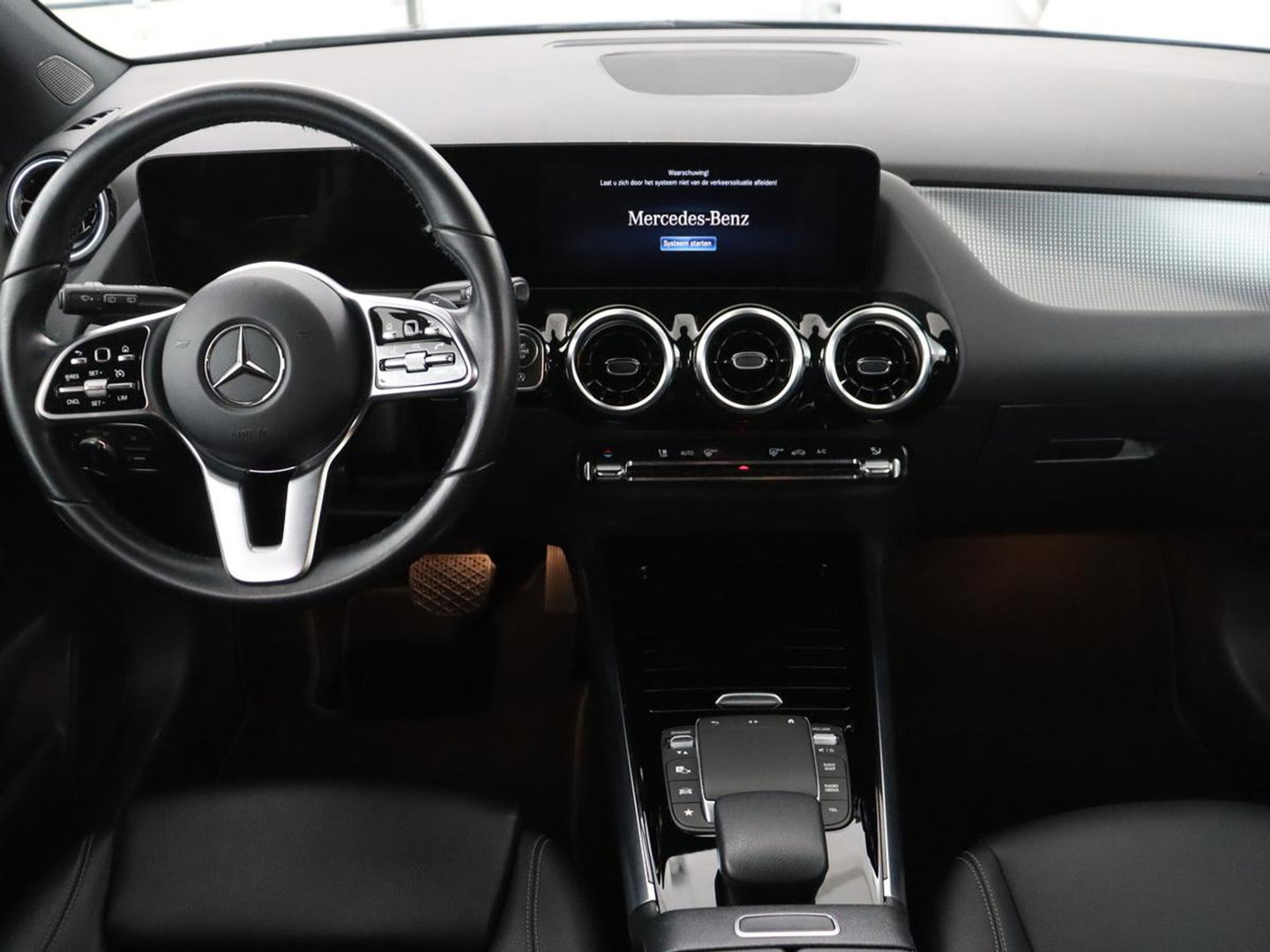 Mercedes-Benz GLA 200 Style