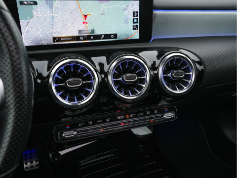 Mercedes-Benz CLA-Klasse Shooting Brake 250 e AMG-Styling Limited Business Solution (Plug-in) {SoH-95%} (INCL-BTW) Aut. *PANO | LEATHER-MICROFIBRE | MEMORY-PACK | MULTIBEAM-LED | BLINDSPOT | HEATED-SPORTSEATS | AMBIENTLIGHT | KEYLESS | DIGI-COCKPIT | DAB+ | NAVI-FULLMAP | CAMERA