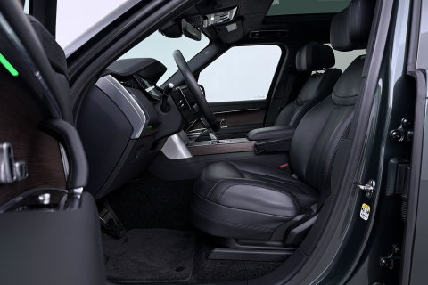 Land Rover Range Rover P550e Autobiography | Meridian Signature | Clearsight | Ventilatie+Massage | Panoramadak | Luchtvering | Koelbox