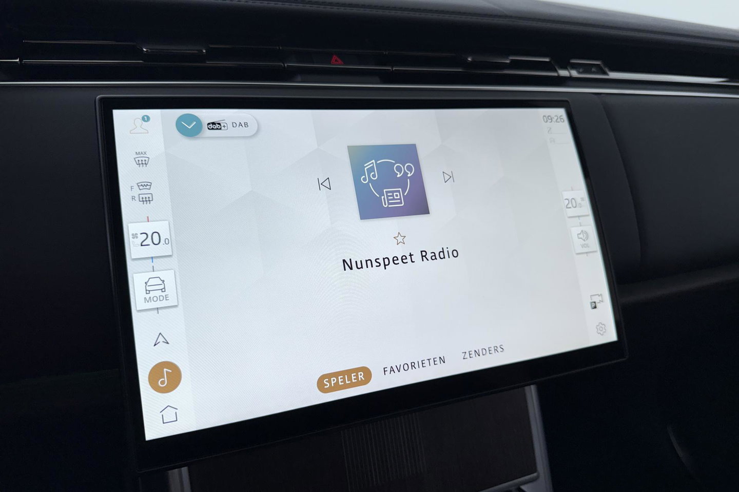Land Rover Range Rover P550e Autobiography | Meridian Signature | Clearsight | Ventilatie+Massage | Panoramadak | Luchtvering | Koelbox