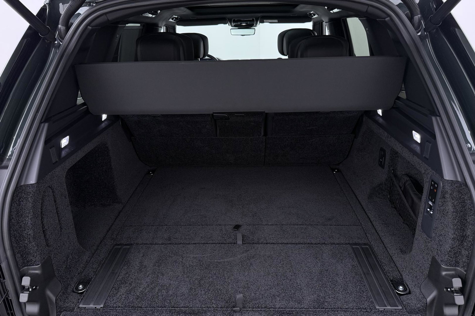 Land Rover Range Rover P550e Autobiography | Meridian Signature | Clearsight | Ventilatie+Massage | Panoramadak | Luchtvering | Koelbox
