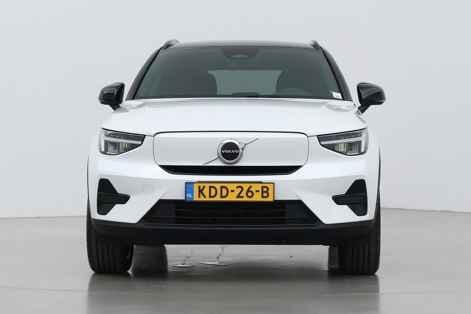 Volvo XC40 Single Motor Extened Range Core | 82 kWh | Trekhaak | Camera | Getint glas | Cruise Control | 19 Inch