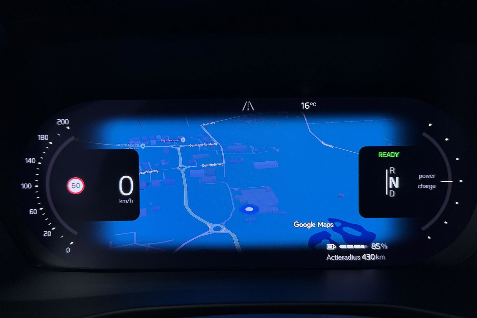 Volvo XC40 Single Motor Extened Range Core | 82 kWh | Trekhaak | Camera | Getint glas | Cruise Control | 19 Inch