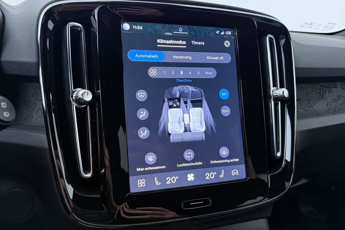 Volvo XC40 Single Motor Extened Range Core | 82 kWh | Trekhaak | Camera | Getint glas | Cruise Control | 19 Inch