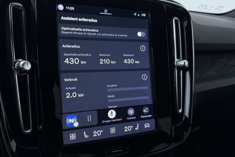 Volvo XC40 Single Motor Extened Range Core | 82 kWh | Trekhaak | Camera | Getint glas | Cruise Control | 19 Inch