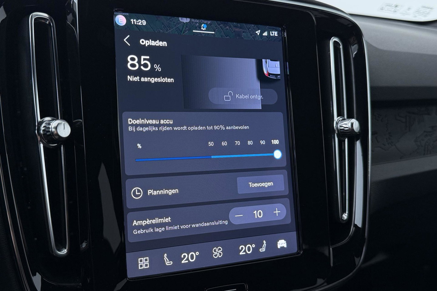 Volvo XC40 Single Motor Extened Range Core | 82 kWh | Trekhaak | Camera | Getint glas | Cruise Control | 19 Inch