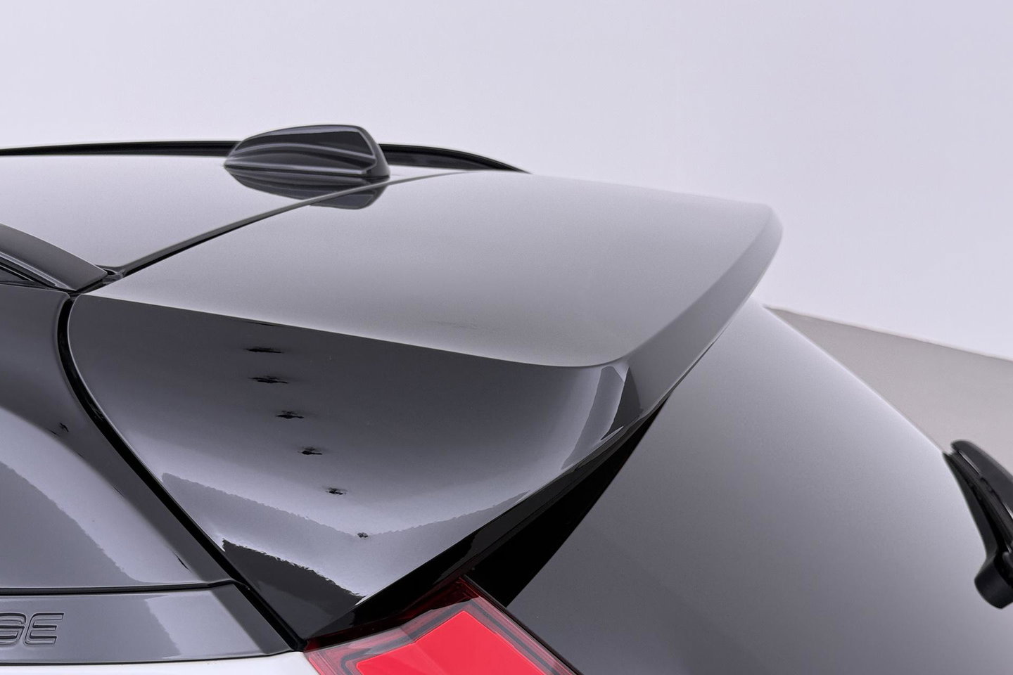 Volvo XC40 Single Motor Extened Range Core | 82 kWh | Trekhaak | Camera | Getint glas | Cruise Control | 19 Inch