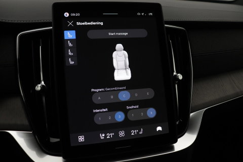 Volvo XC90 T8 Ultra Dark | Luchtvering | Bowers&Wilkins | 22 Inch | Panoramadak | Trekhaak | 360° Camera | Head-Up