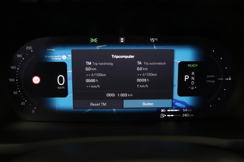 Volvo XC90 T8 Ultra Dark | Luchtvering | Bowers&Wilkins | 22 Inch | Panoramadak | Trekhaak | 360° Camera | Head-Up