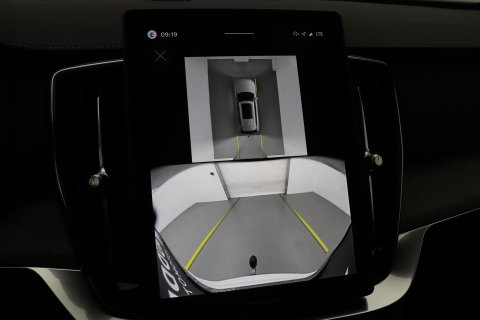 Volvo XC90 T8 Ultra Dark | Luchtvering | Bowers&Wilkins | 22 Inch | Panoramadak | Trekhaak | 360° Camera | Head-Up