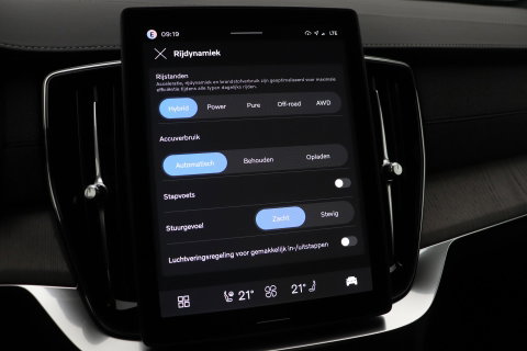Volvo XC90 T8 Ultra Dark | Luchtvering | Bowers&Wilkins | 22 Inch | Panoramadak | Trekhaak | 360° Camera | Head-Up