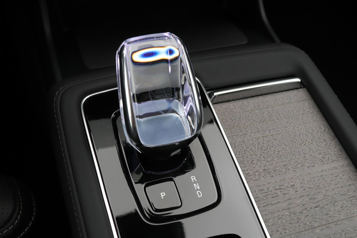 Volvo XC90 T8 Ultra Dark | Luchtvering | Bowers&Wilkins | 22 Inch | Panoramadak | Trekhaak | 360° Camera | Head-Up