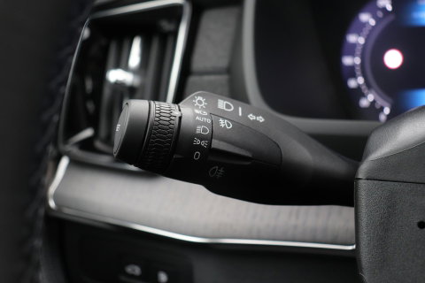 Volvo XC90 T8 Ultra Dark | Luchtvering | Bowers&Wilkins | 22 Inch | Panoramadak | Trekhaak | 360° Camera | Head-Up