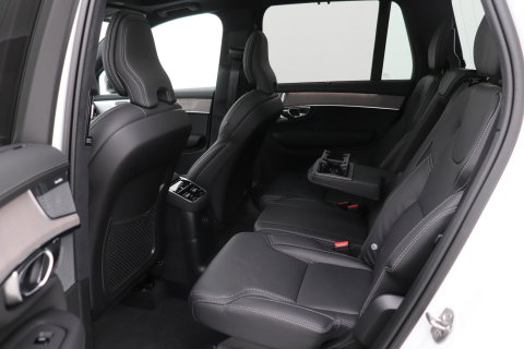 Volvo XC90 T8 Ultra Dark | Luchtvering | Bowers&Wilkins | 22 Inch | Panoramadak | Trekhaak | 360° Camera | Head-Up