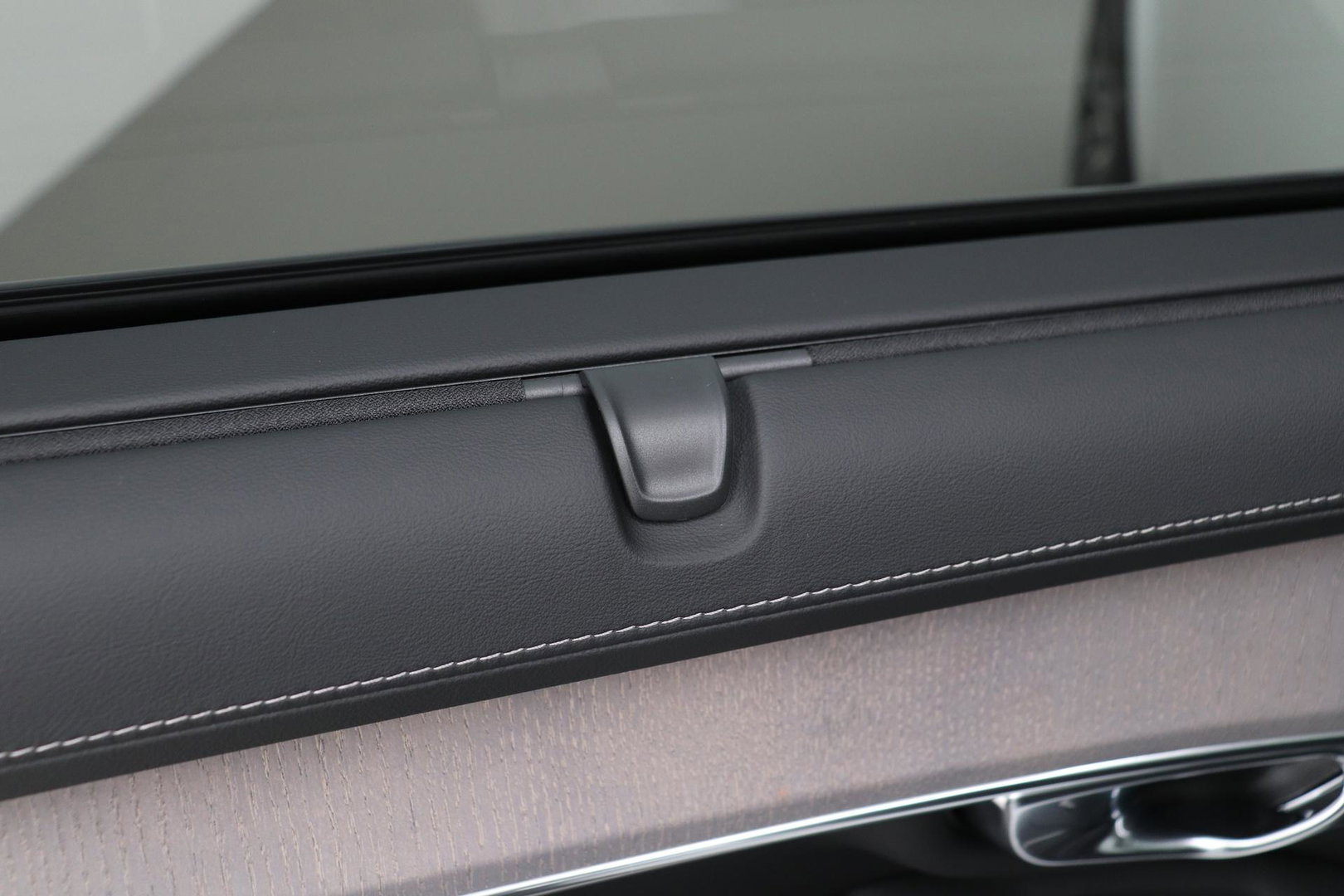 Volvo XC90 T8 Ultra Dark | Luchtvering | Bowers&Wilkins | 22 Inch | Panoramadak | Trekhaak | 360° Camera | Head-Up