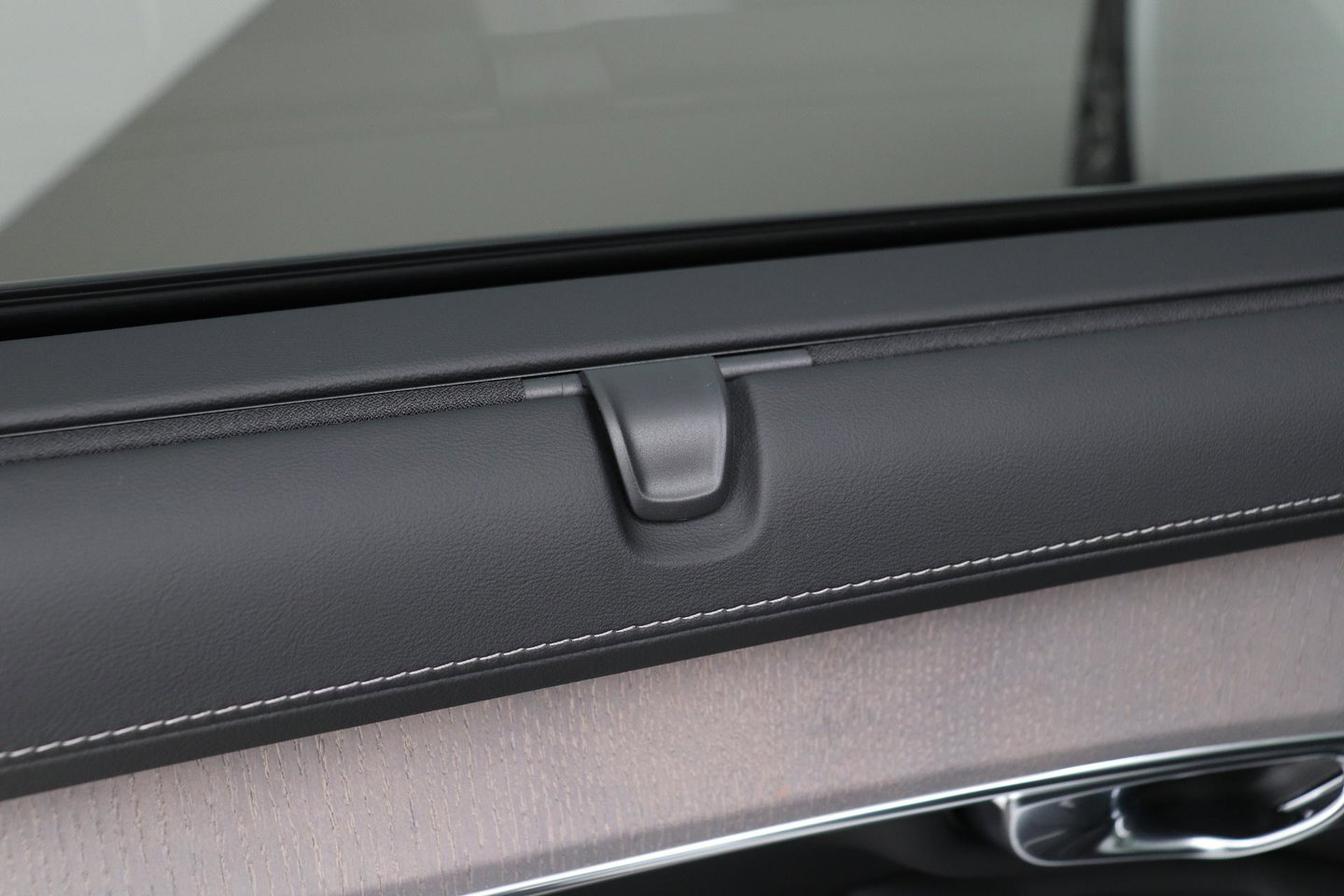 Volvo XC90 T8 Ultra Dark | Luchtvering | Bowers&Wilkins | 22 Inch | Panoramadak | Trekhaak | 360° Camera | Head-Up
