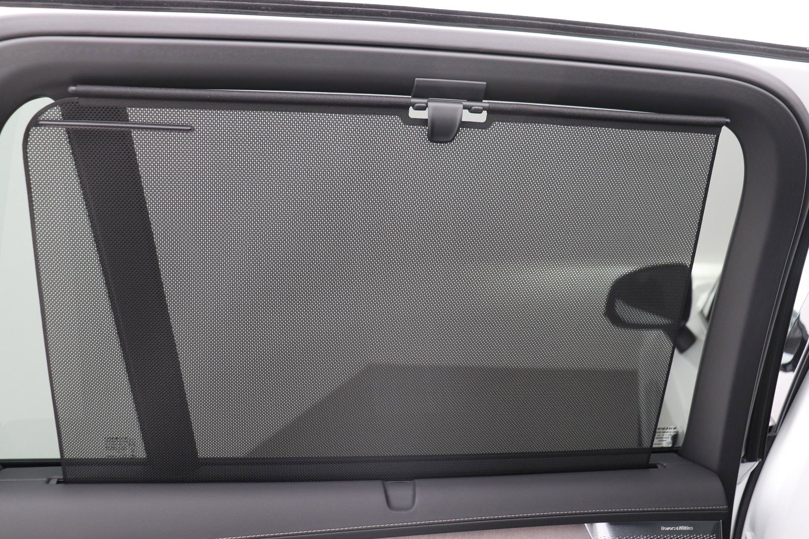 Volvo XC90 T8 Ultra Dark | Luchtvering | Bowers&Wilkins | 22 Inch | Panoramadak | Trekhaak | 360° Camera | Head-Up