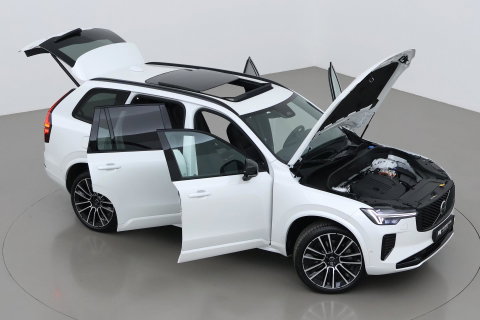 Volvo XC90 T8 Ultra Dark | Luchtvering | Bowers&Wilkins | 22 Inch | Panoramadak | Trekhaak | 360° Camera | Head-Up
