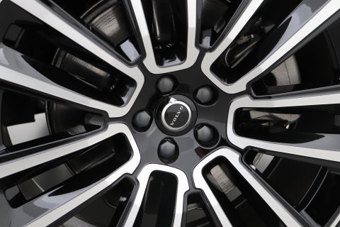 Volvo XC90 T8 Ultra Dark | Luchtvering | Bowers&Wilkins | 22 Inch | Panoramadak | Trekhaak | 360° Camera | Head-Up