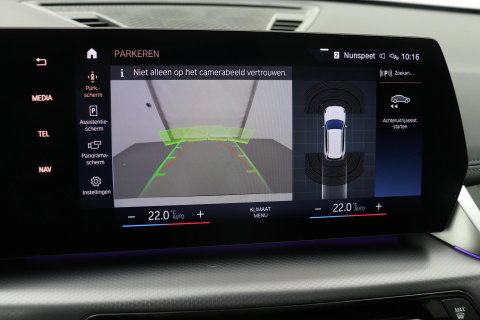 BMW iX1 xDrive30 67 kWh | M Sport | Harman/Kardon | Panoramadak | Adaptieve LED | Elektrische Sportstoelen | Keyless