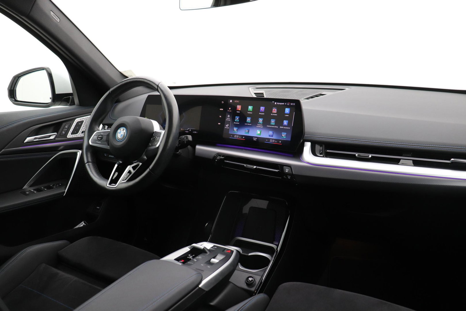 BMW iX1 xDrive30 67 kWh | M Sport | Harman/Kardon | Panoramadak | Adaptieve LED | Elektrische Sportstoelen | Keyless