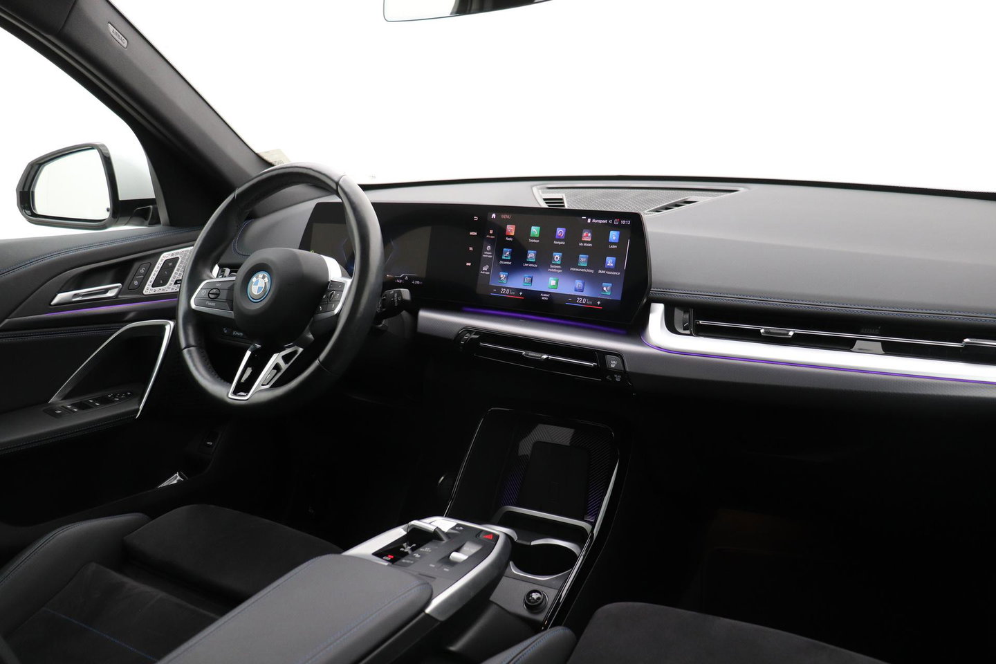 BMW iX1 xDrive30 67 kWh | M Sport | Harman/Kardon | Panoramadak | Adaptieve LED | Elektrische Sportstoelen | Keyless