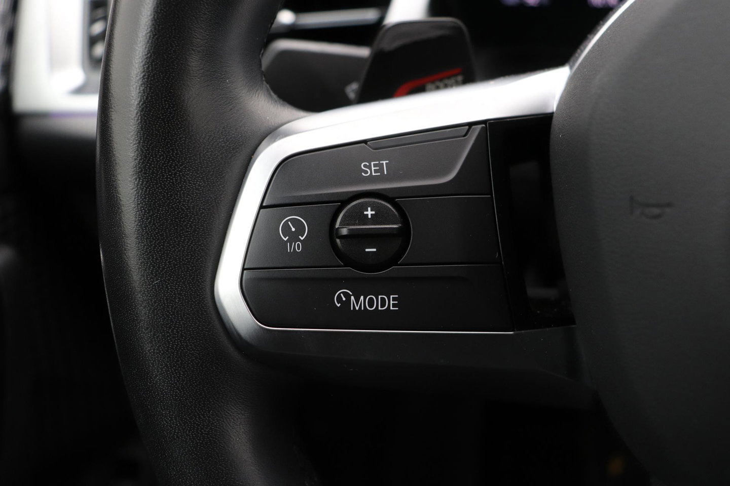 BMW iX1 xDrive30 67 kWh | M Sport | Harman/Kardon | Panoramadak | Adaptieve LED | Elektrische Sportstoelen | Keyless