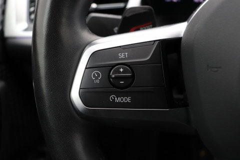 BMW iX1 xDrive30 67 kWh | M Sport | Harman/Kardon | Panoramadak | Adaptieve LED | Elektrische Sportstoelen | Keyless