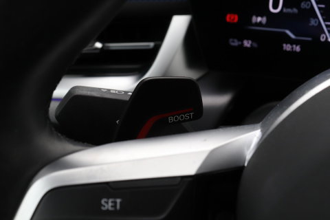 BMW iX1 xDrive30 67 kWh | M Sport | Harman/Kardon | Panoramadak | Adaptieve LED | Elektrische Sportstoelen | Keyless