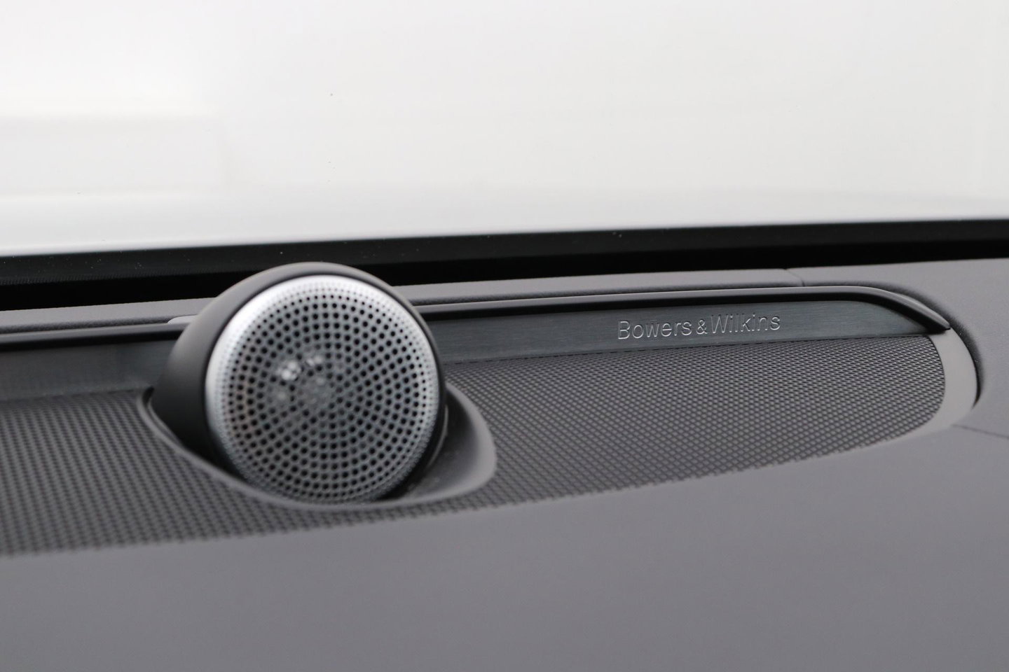 Volvo S90 2.0 B5 Ultimate Dark | Bowers&Wilkins | Luchtvering | Panoramadak | Trekhaak | 360° Camera | Head-Up | Stoel+Stuurverwarming | ACC