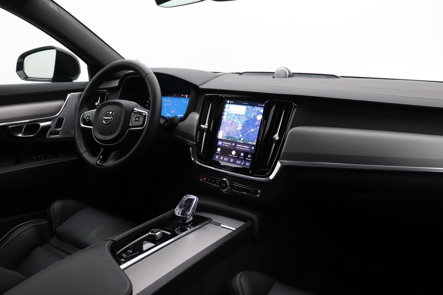 Volvo S90 2.0 B5 Ultimate Dark | Bowers&Wilkins | Luchtvering | Panoramadak | Trekhaak | 360° Camera | Head-Up | Stoel+Stuurverwarming | ACC
