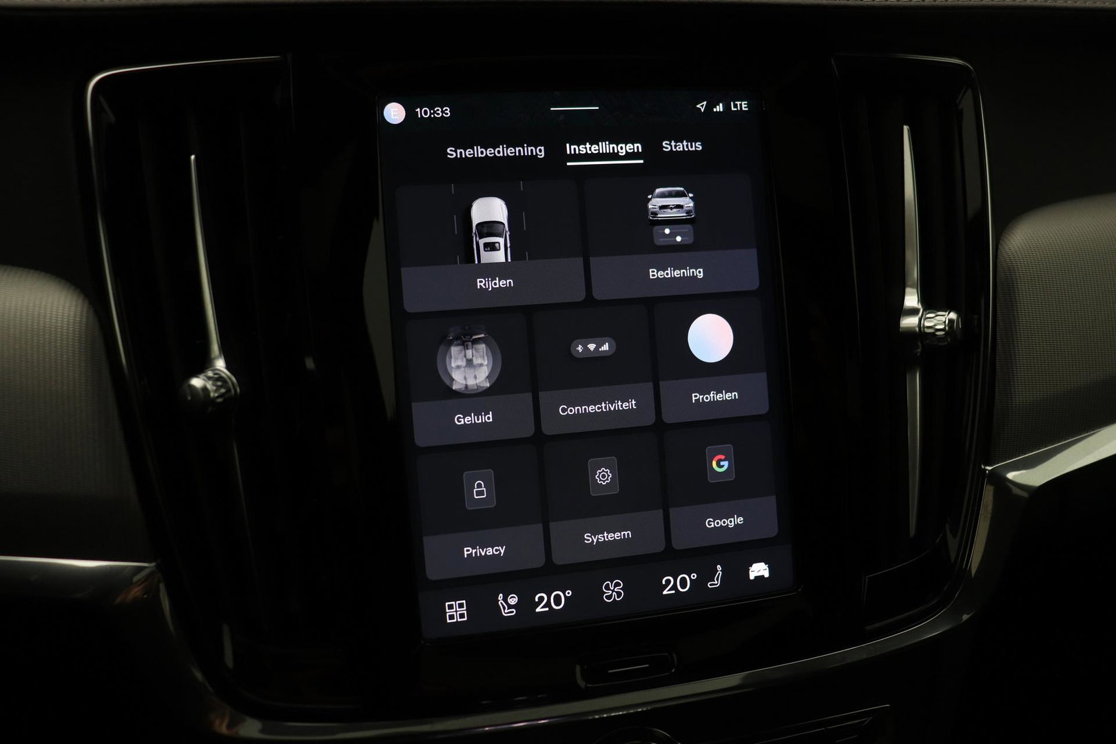 Volvo S90 2.0 B5 Ultimate Dark | Bowers&Wilkins | Luchtvering | Panoramadak | Trekhaak | 360° Camera | Head-Up | Stoel+Stuurverwarming | ACC