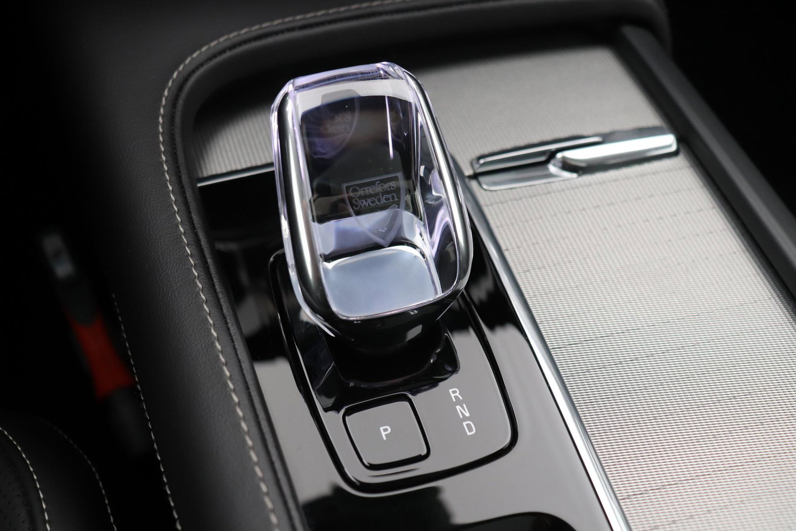 Volvo S90 2.0 B5 Ultimate Dark | Bowers&Wilkins | Luchtvering | Panoramadak | Trekhaak | 360° Camera | Head-Up | Stoel+Stuurverwarming | ACC
