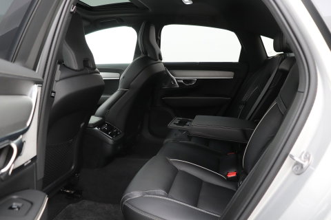 Volvo S90 2.0 B5 Ultimate Dark | Bowers&Wilkins | Luchtvering | Panoramadak | Trekhaak | 360° Camera | Head-Up | Stoel+Stuurverwarming | ACC