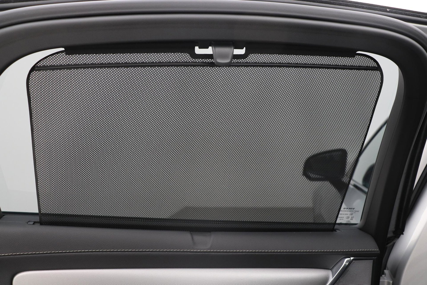 Volvo S90 2.0 B5 Ultimate Dark | Bowers&Wilkins | Luchtvering | Panoramadak | Trekhaak | 360° Camera | Head-Up | Stoel+Stuurverwarming | ACC