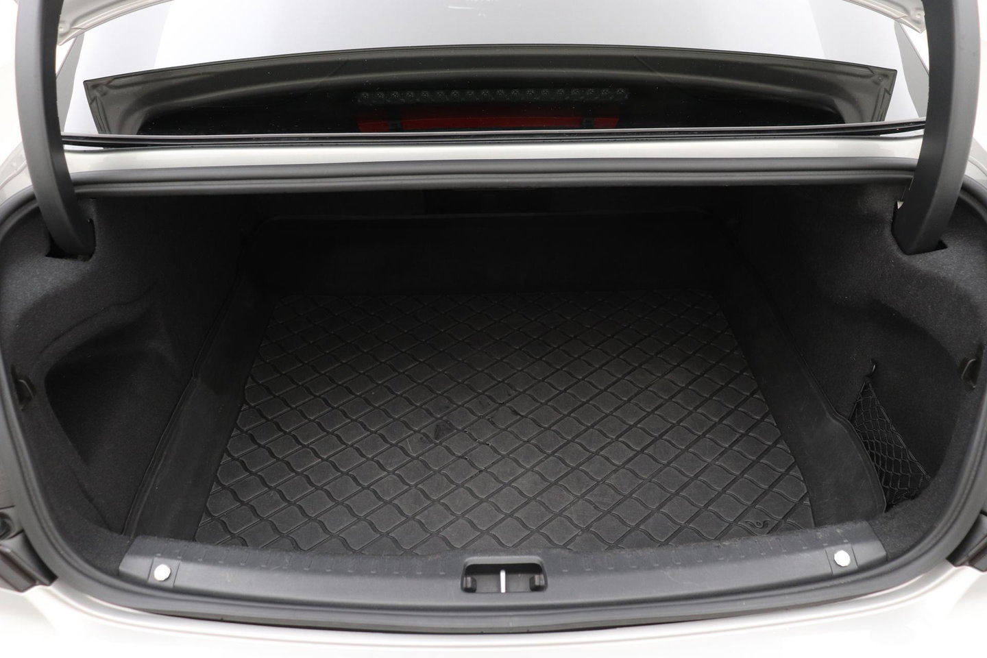 Volvo S90 2.0 B5 Ultimate Dark | Bowers&Wilkins | Luchtvering | Panoramadak | Trekhaak | 360° Camera | Head-Up | Stoel+Stuurverwarming | ACC